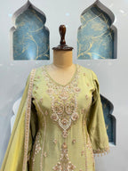 "PISTACHIO PEARL SHARARA"