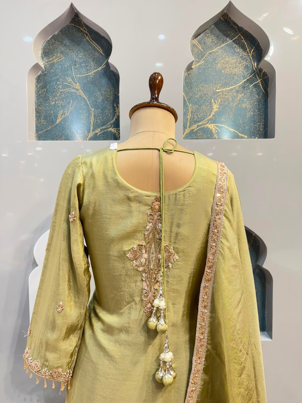 "PISTACHIO PEARL SHARARA"