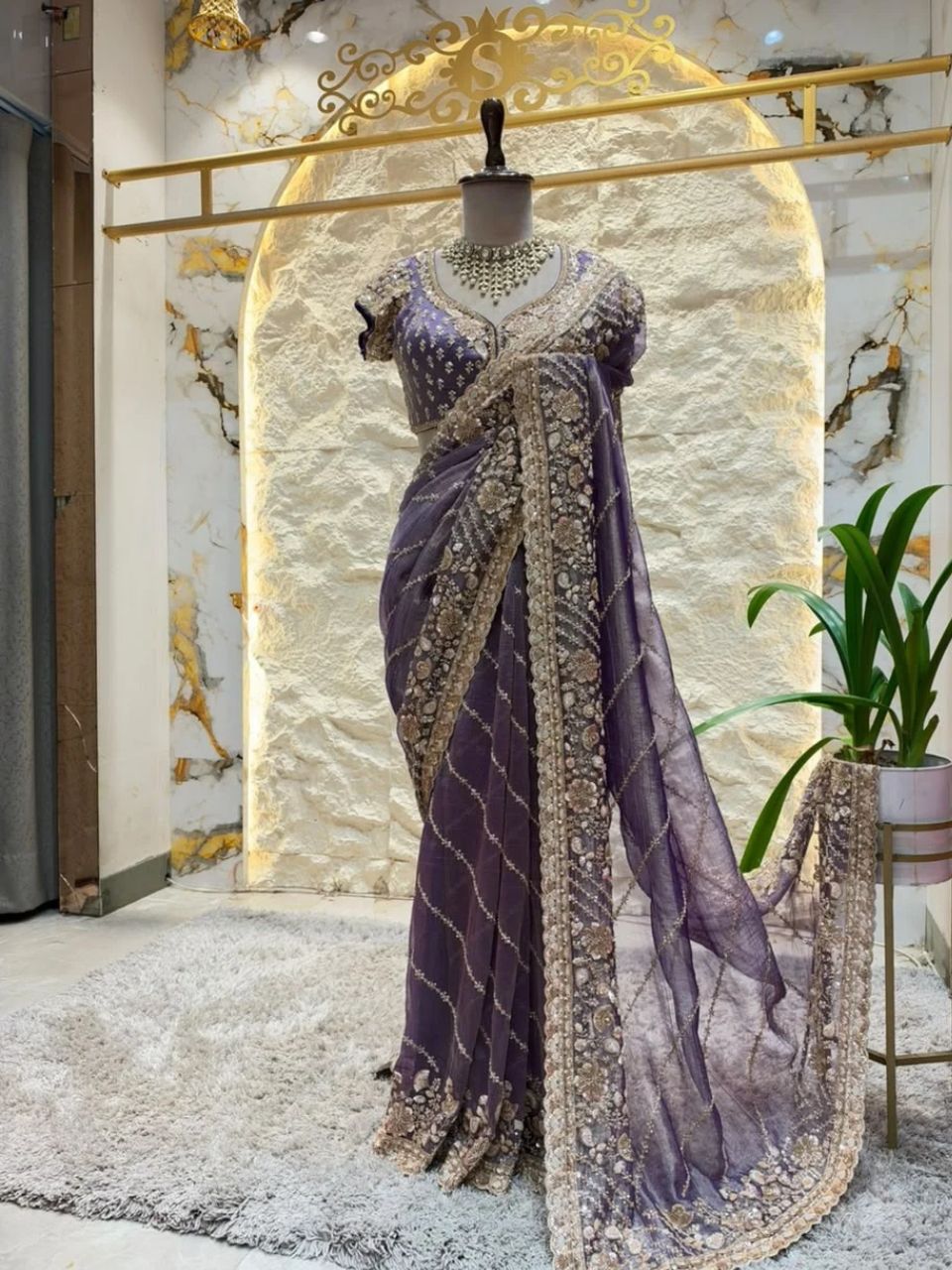 "SAREE"