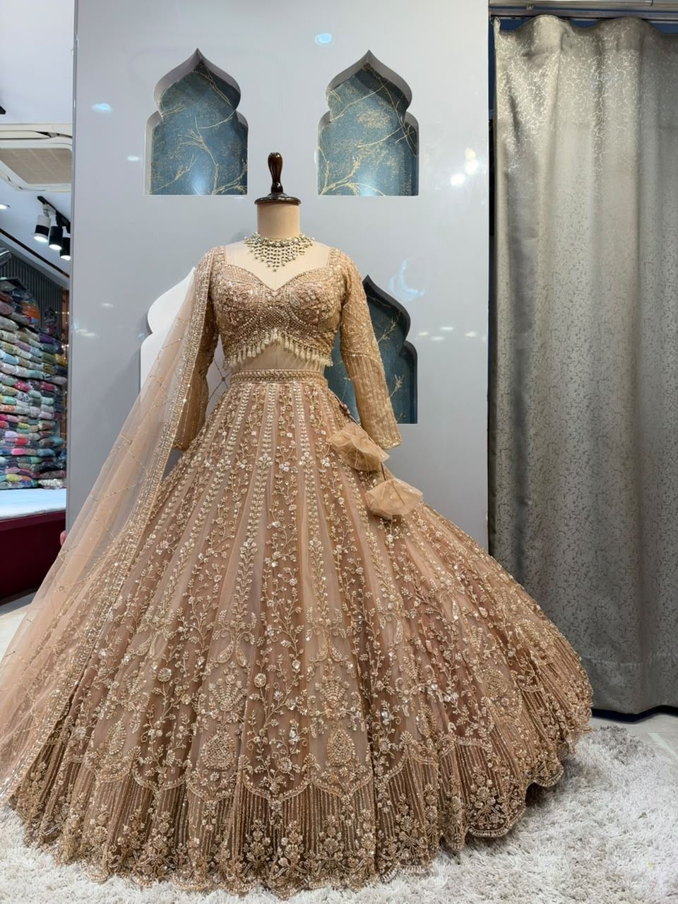 "CHAMPAGNE GOLD REGL LEHENGA"