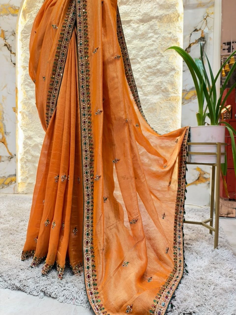 "SAREE"