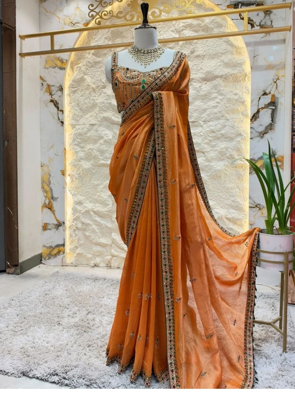 "SAREE"