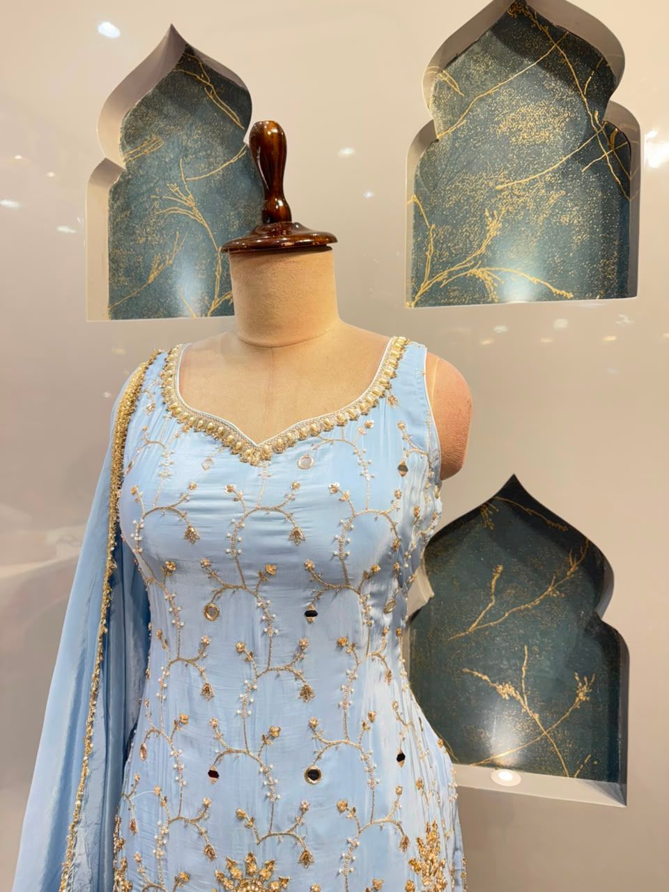 "CELESTE BLUE EMBROIDERED GARARA"