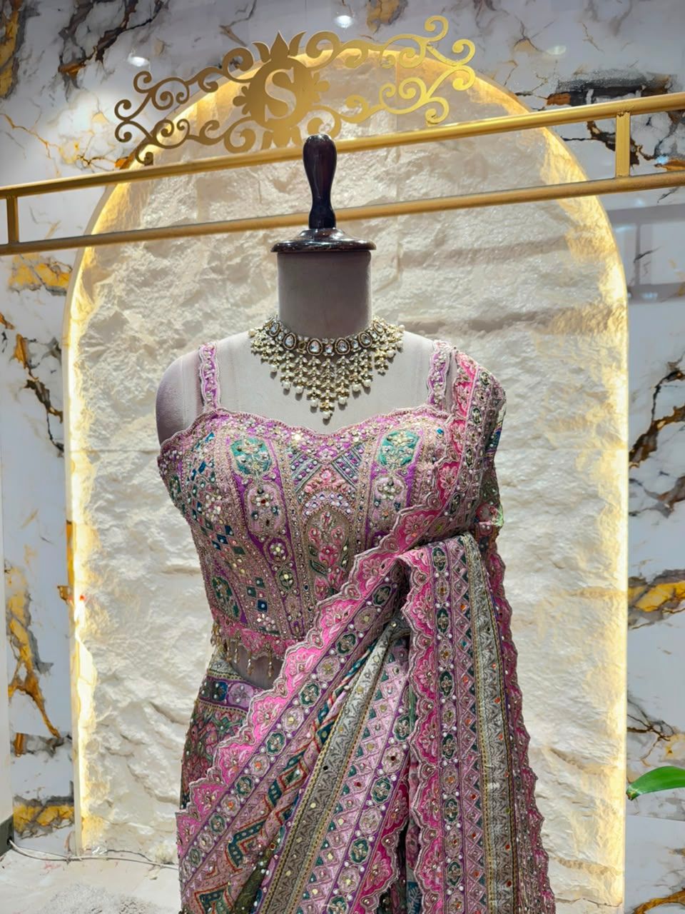 "SAREE"