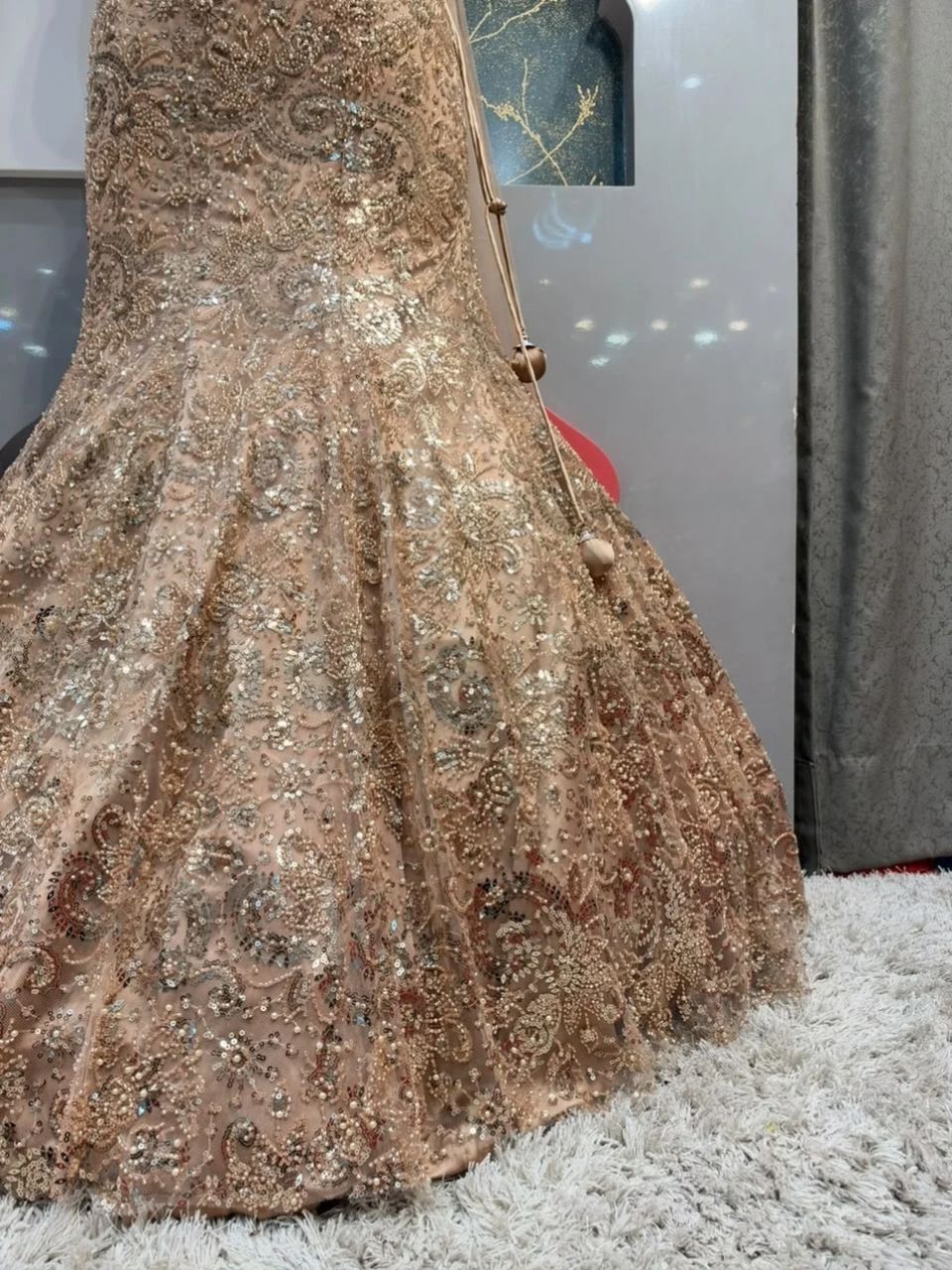 "ROYAL CHAMPAGNE GOLD MERMAID"