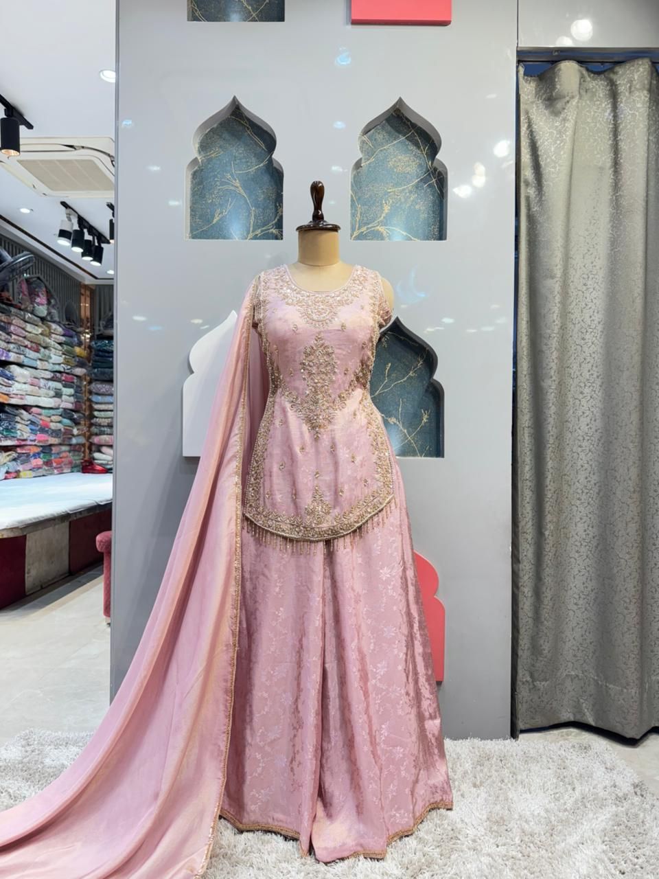 "BLUSH ROYALE SHARARA"