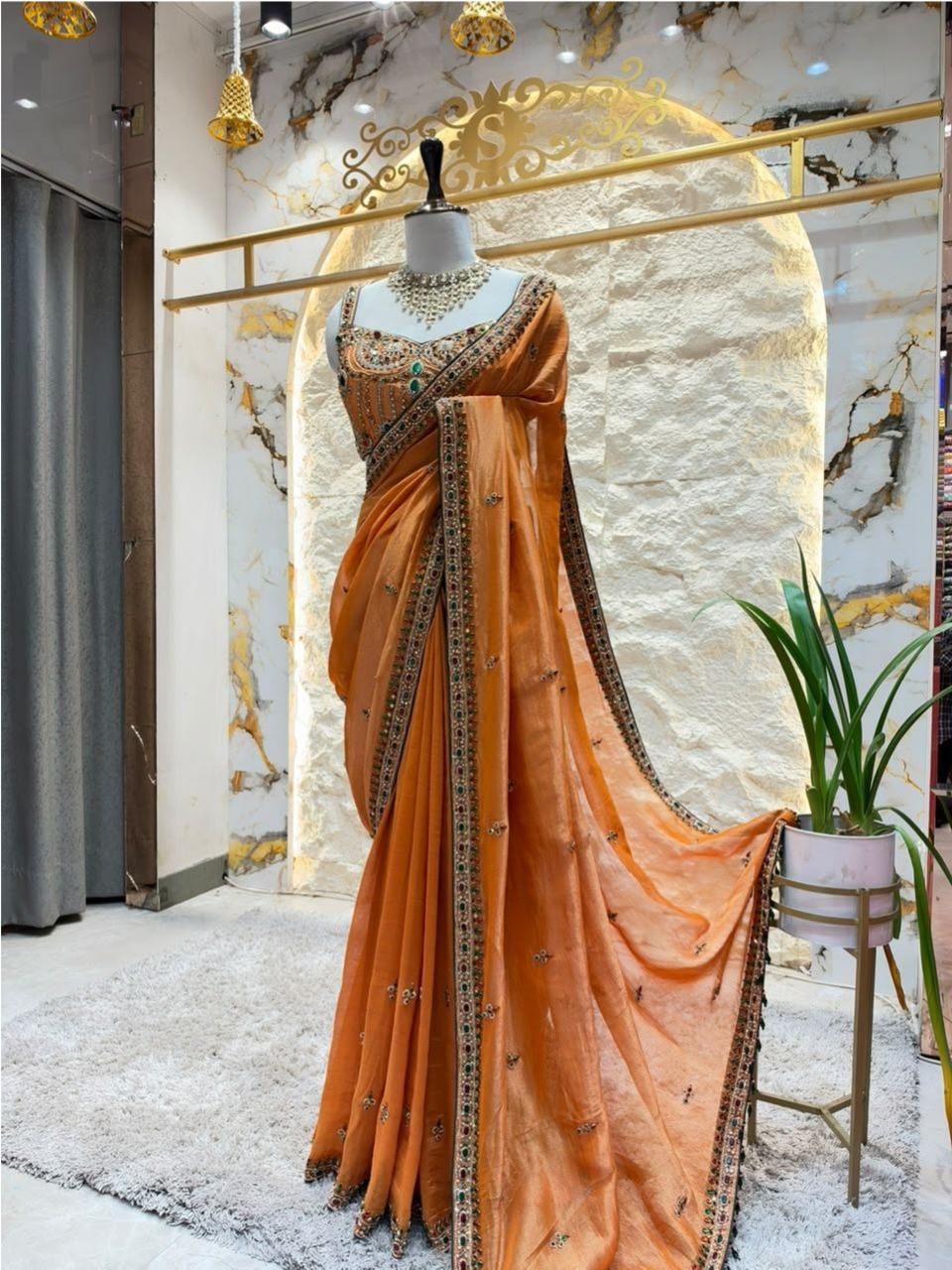 "SAREE"