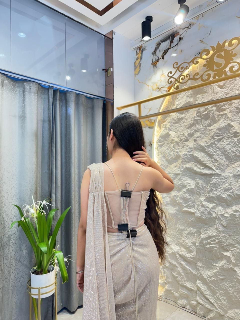 "SAREE"