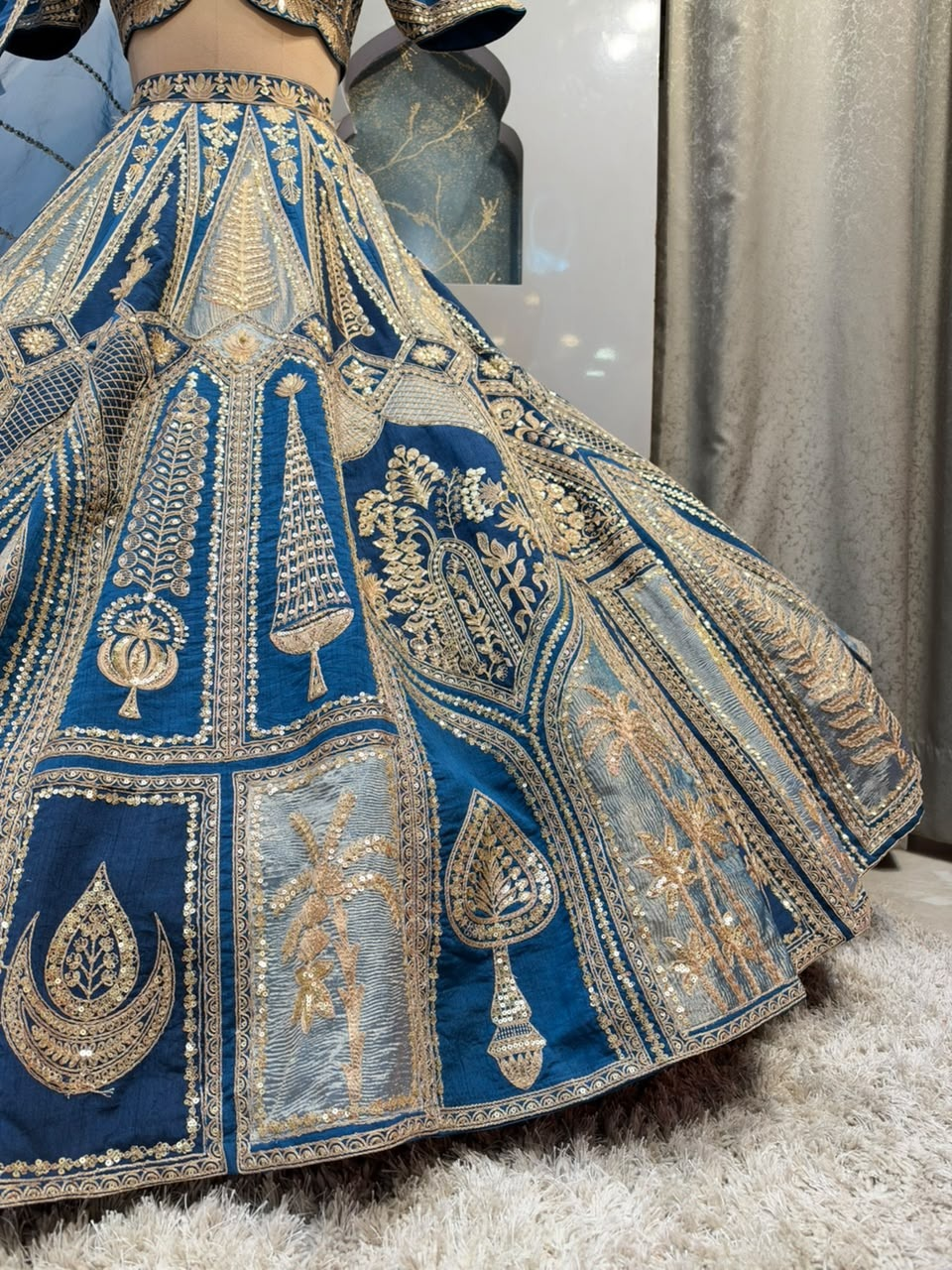 "ROYAL BLUE HERITAGE LEHENGA"