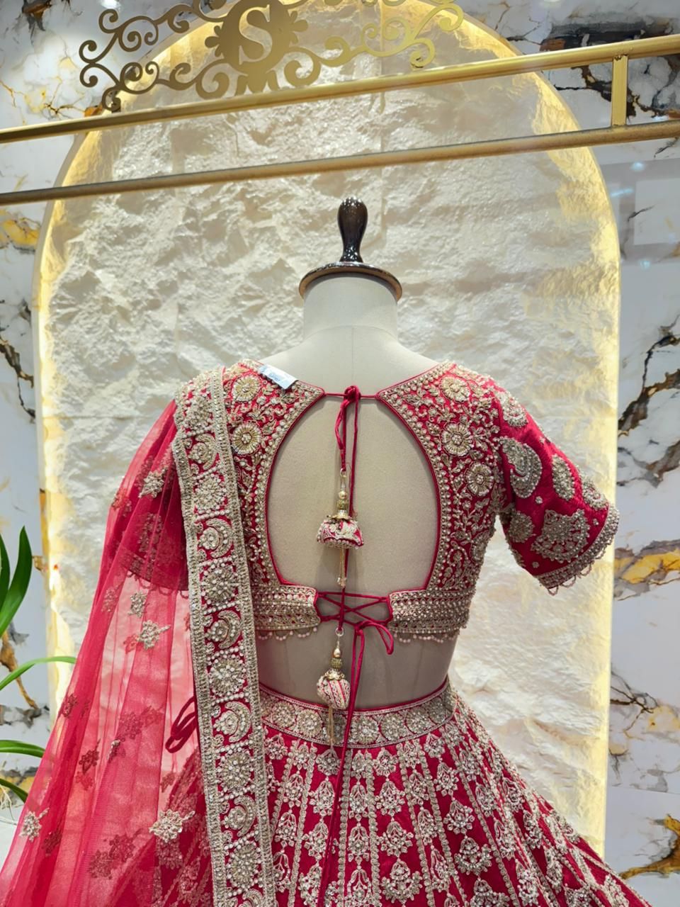 "ROYAL RANI PINK HERITAGE LEHENGA"