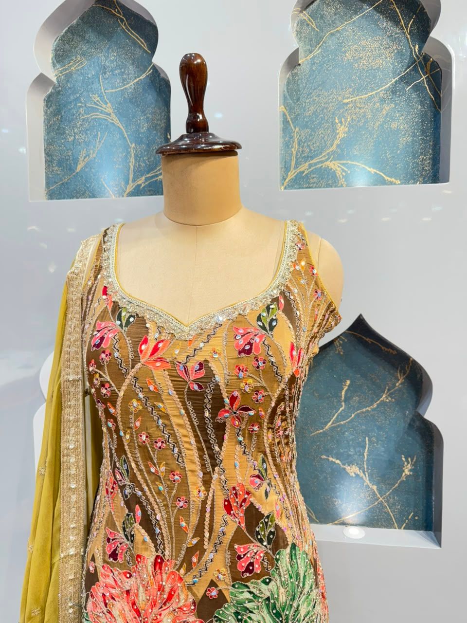 "GOLDEN MEADOW BLOOM SHARARA"