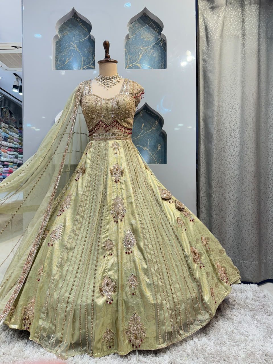 " GOLDEN IVORY ROYAL LEHENGA"