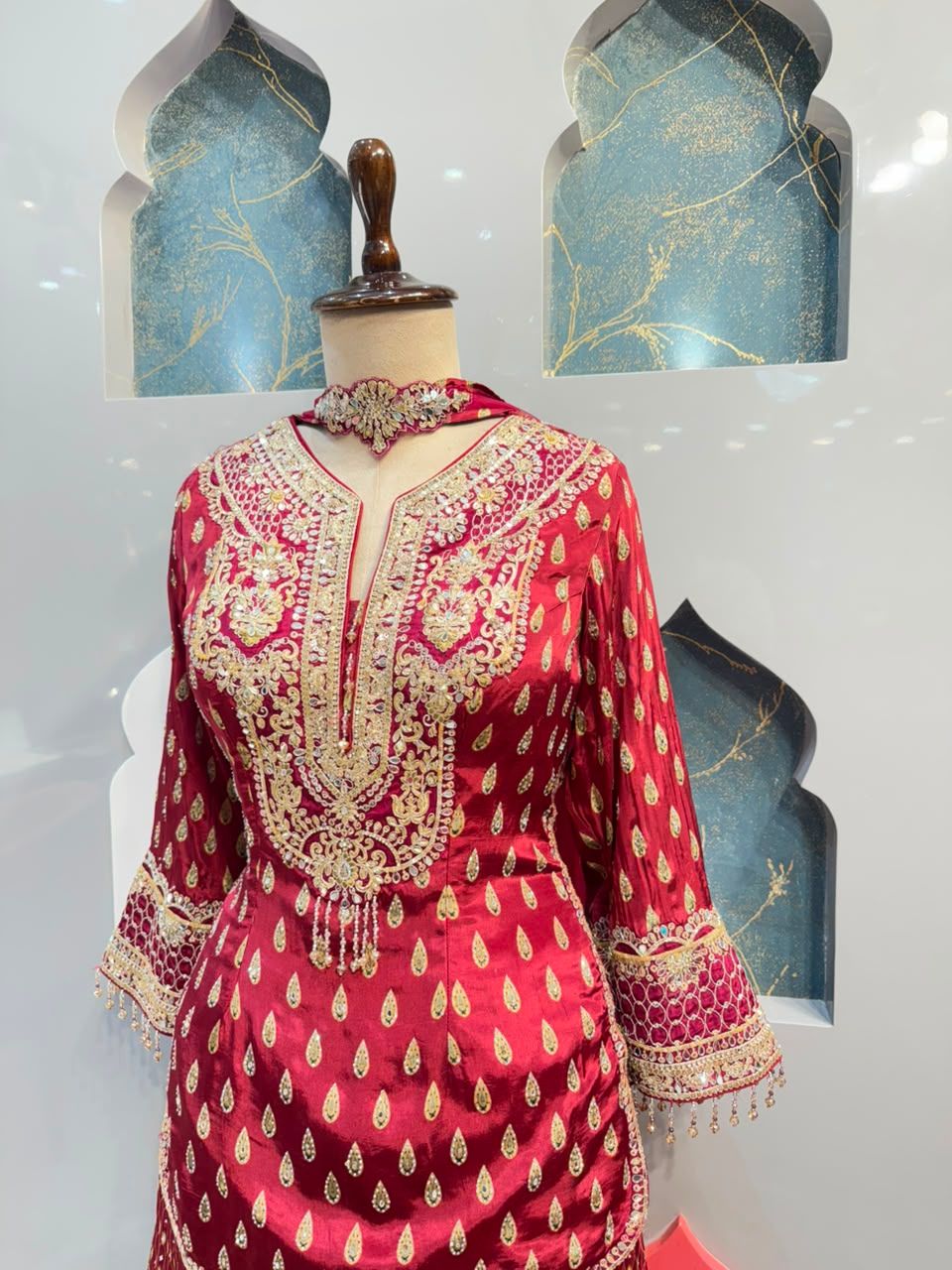 "ROYAL ROSE GOLD SHARARA"