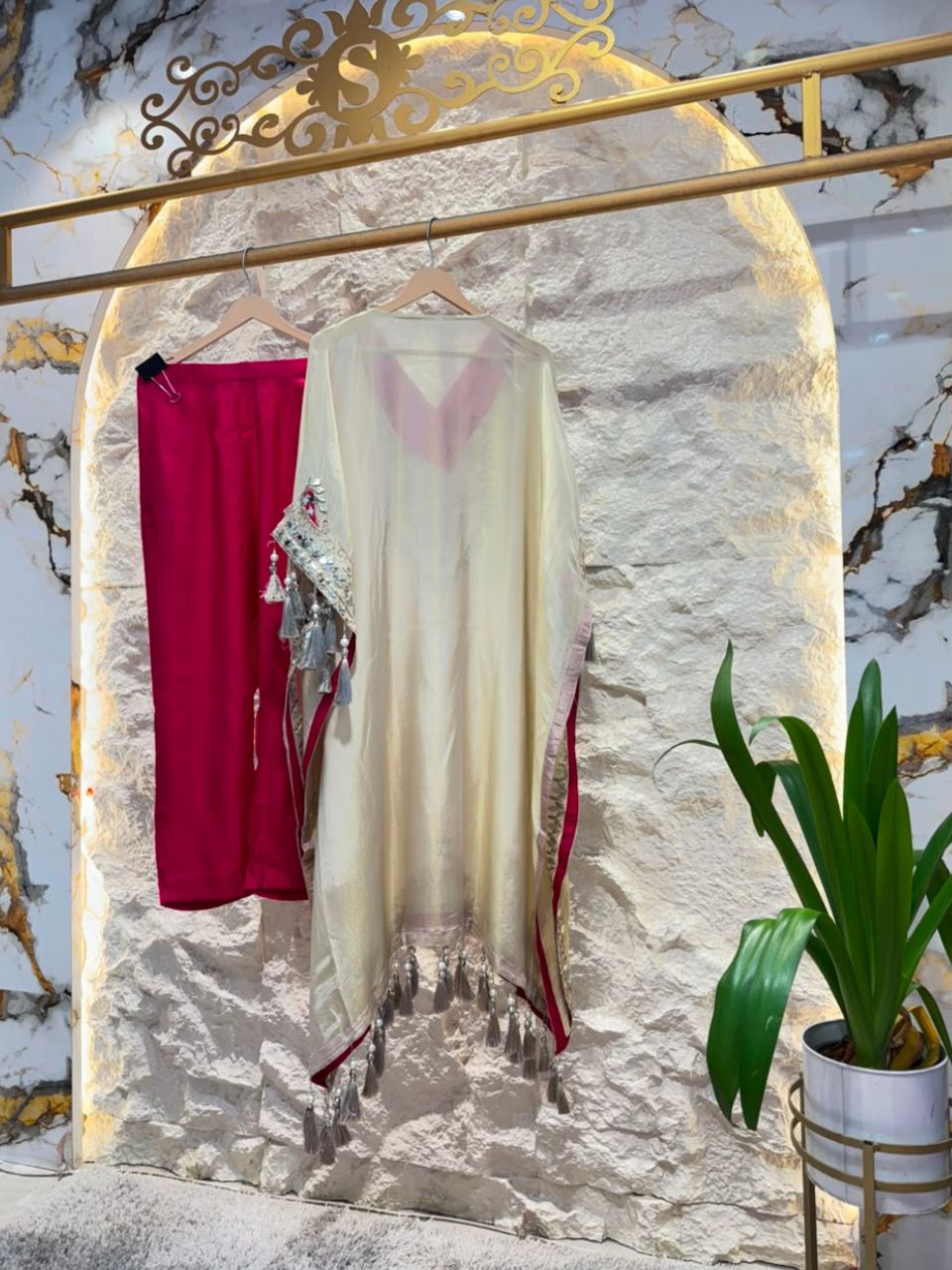 "IVORY EMBROIDERED KURTA WITH PLAZZO"
