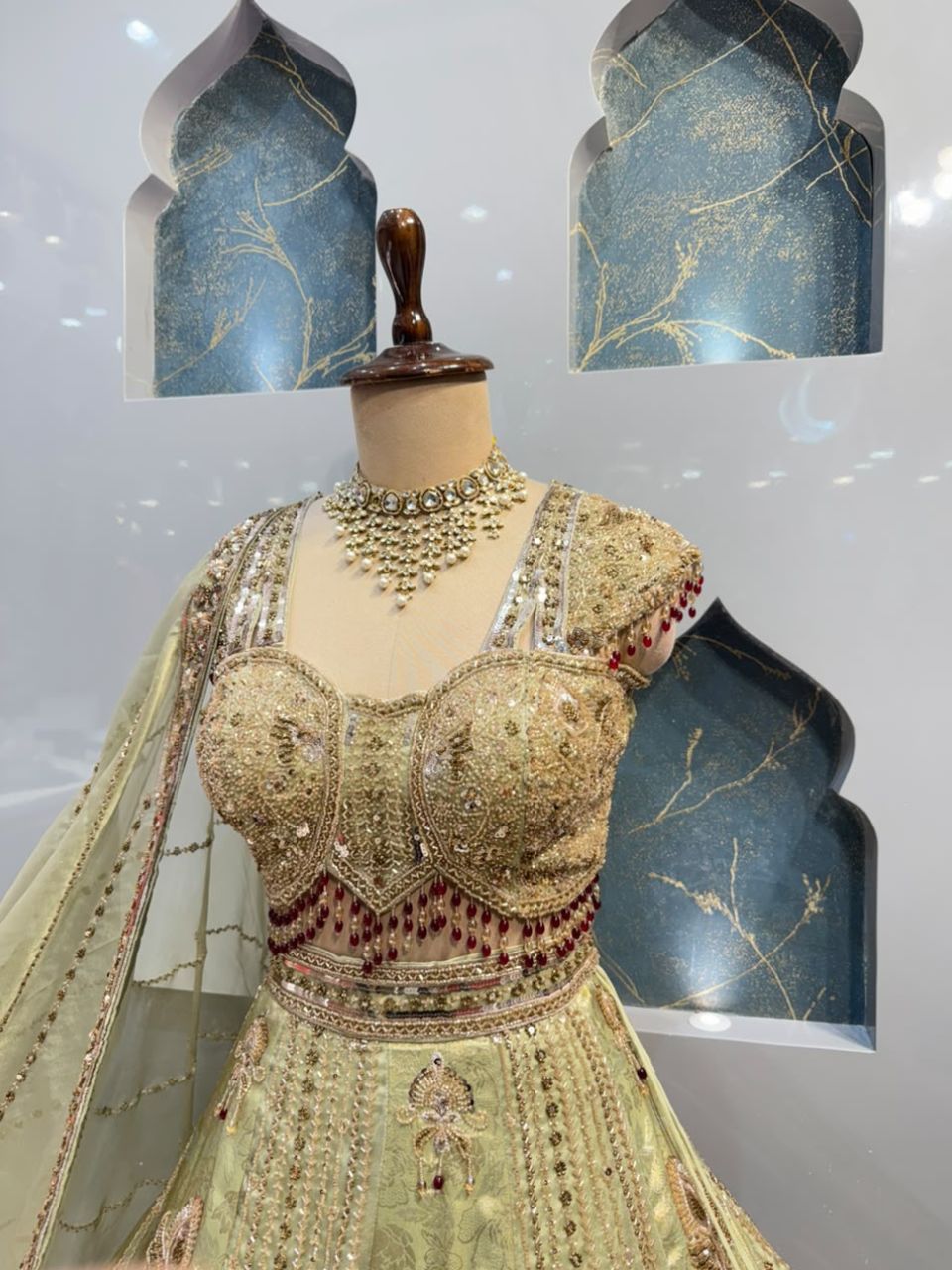 " GOLDEN IVORY ROYAL LEHENGA"