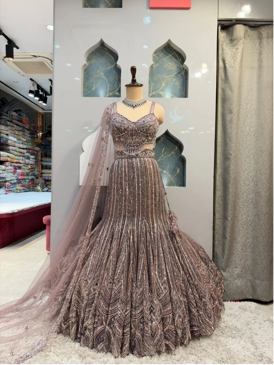 "ELEGANT MAUVE EMBROIDERED MERMAID"