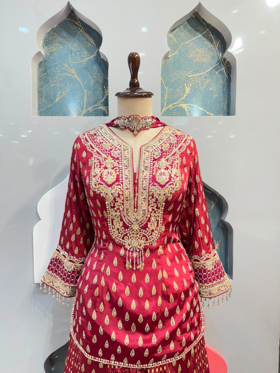 "ROYAL ROSE GOLD SHARARA"