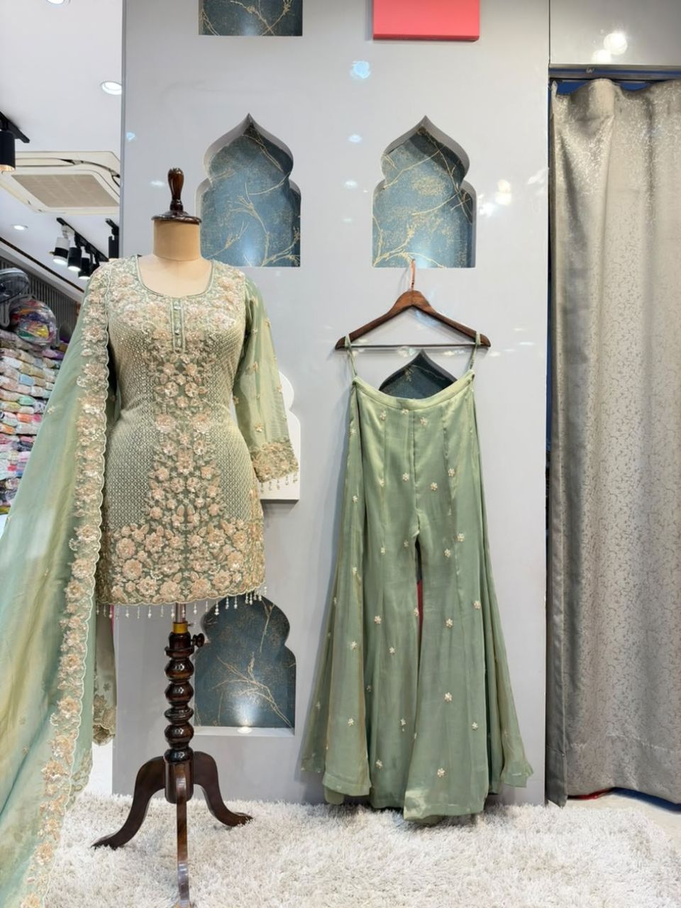 "SHARARA"