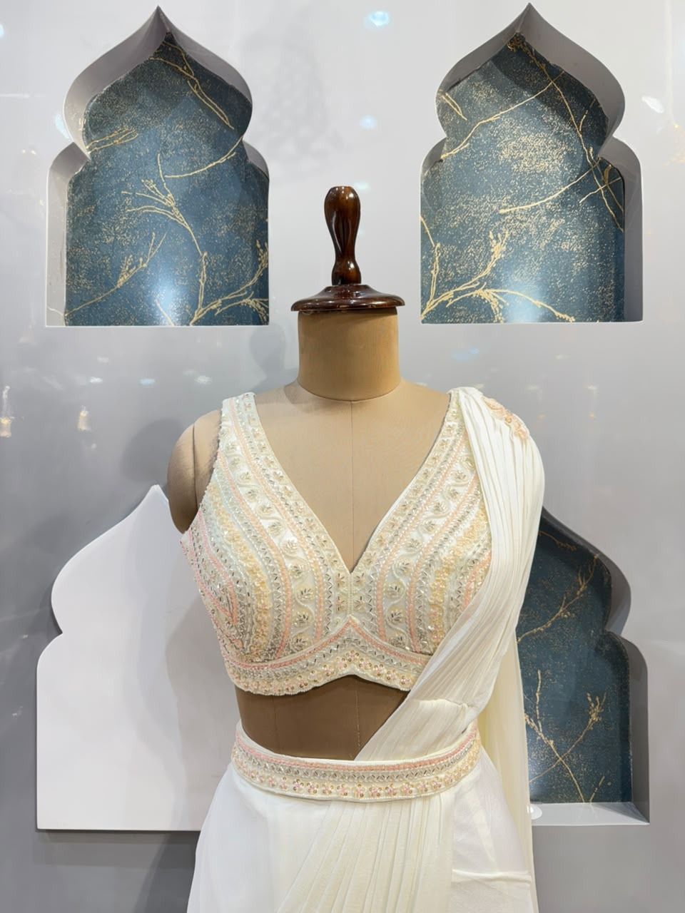 "SAREE"