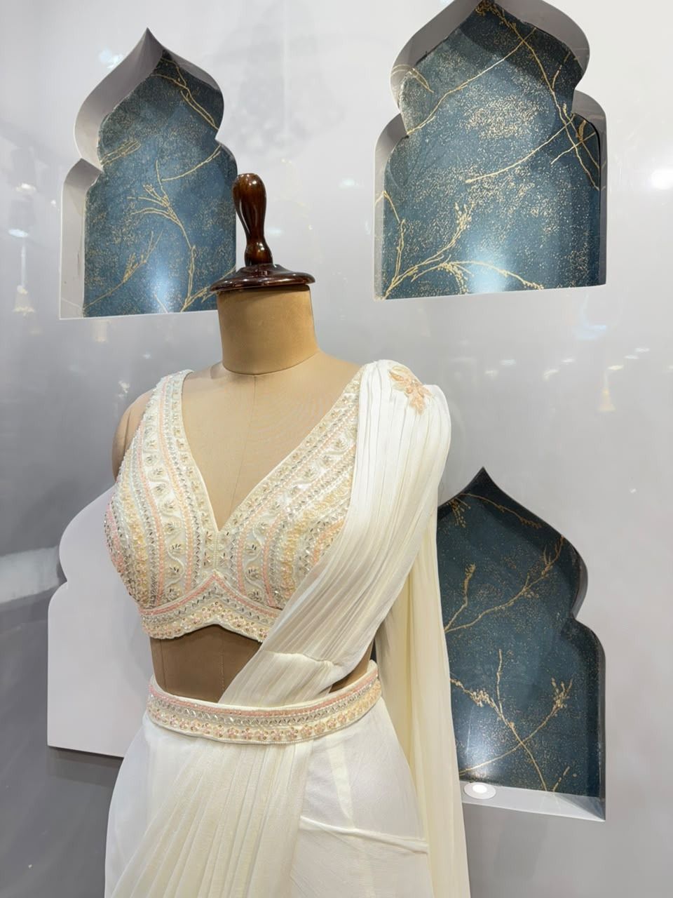 "SAREE"