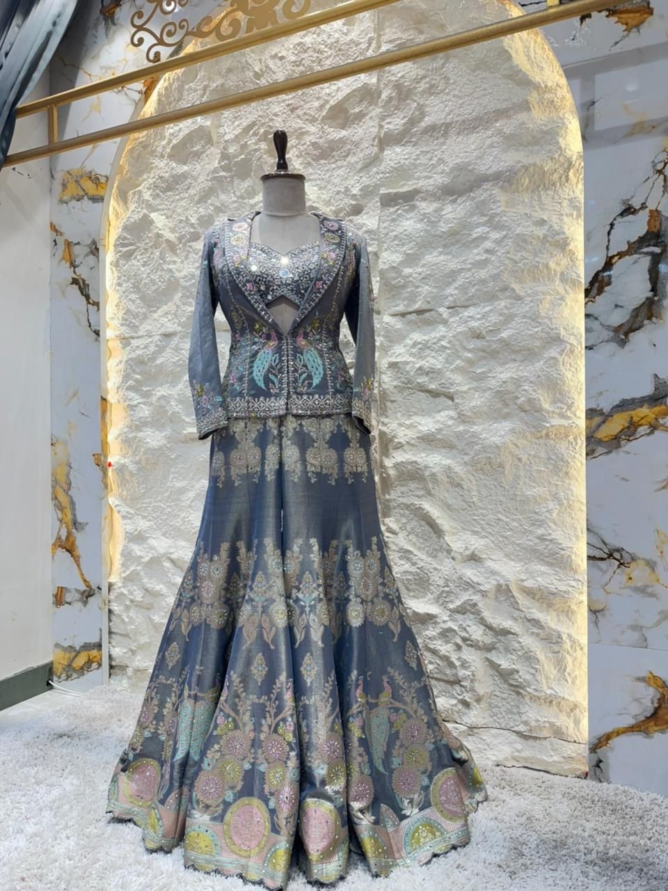 "REGAL SLATE GREY INDOWESTERN" image 0