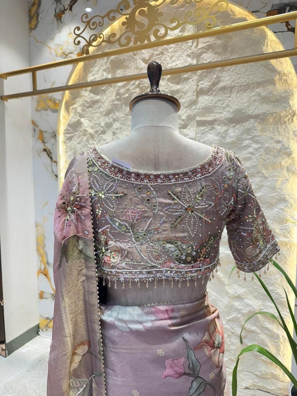 "BLUSH BLOSSOM TISSUE SAREE" image 4