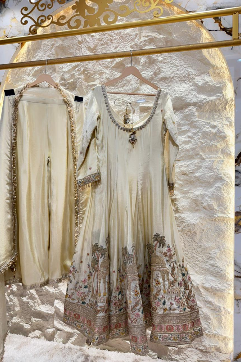 "AABROO ROYAL IVORY SUIT" image 6