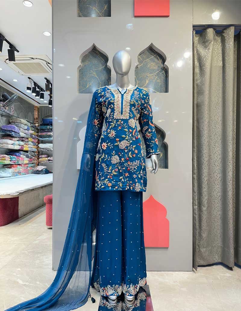 GARARA SUIT image 2
