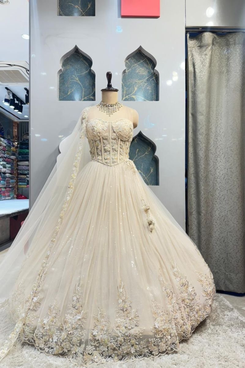 "IVORY ROYALE CORSET LEHENGA" image 0