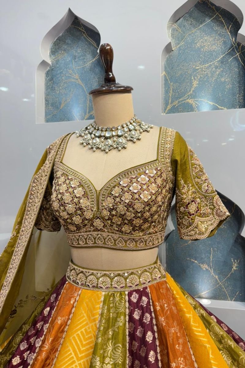 "RAJWADI RANG MAHAL LEHENGA" image 2