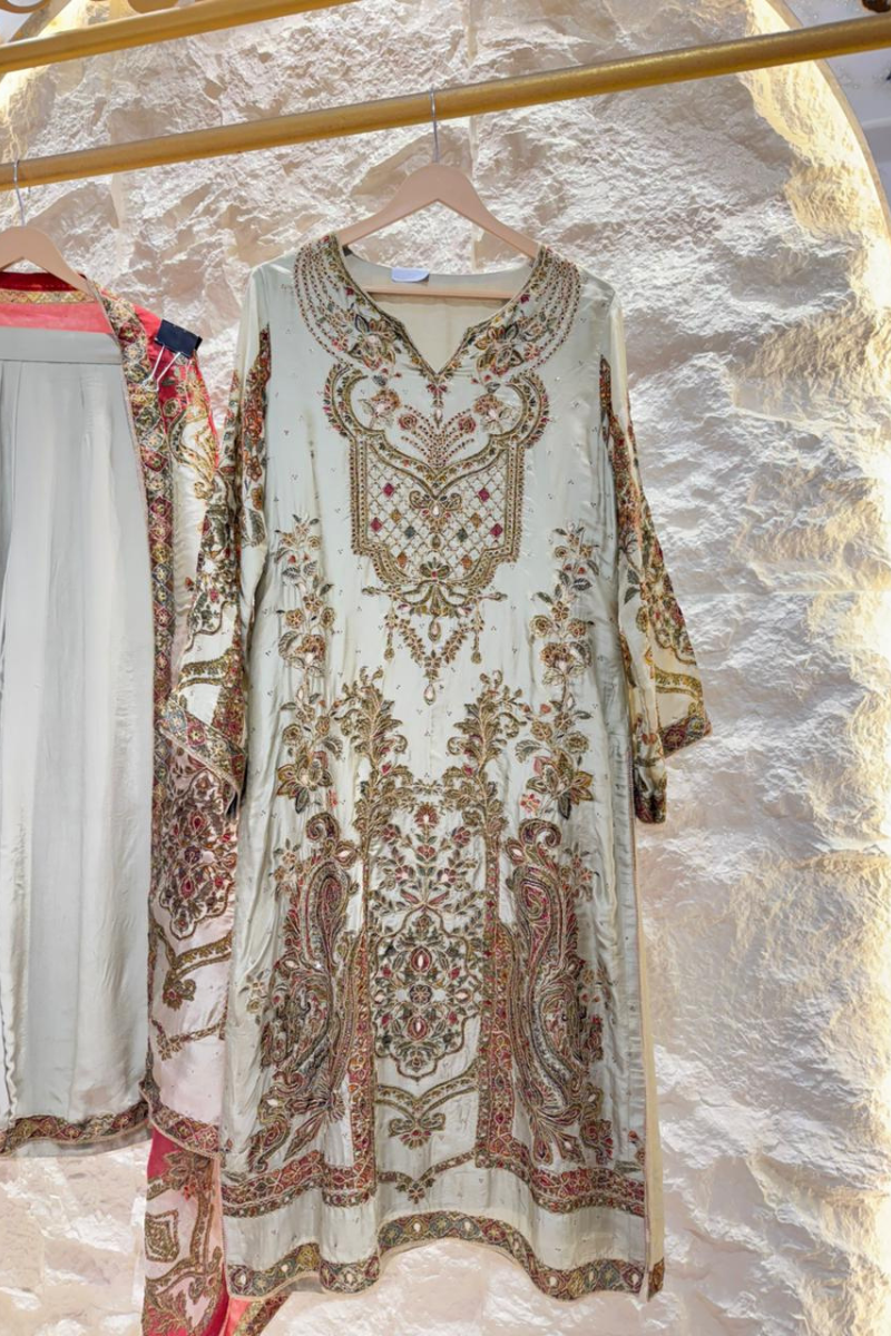 "ZARMIN IVORY EMBROIDERED SUIT" image 2