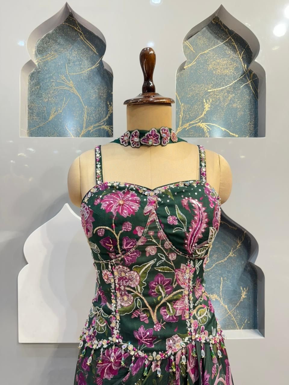 "EMERALD BLOOM INDO-WESTERN" image 1