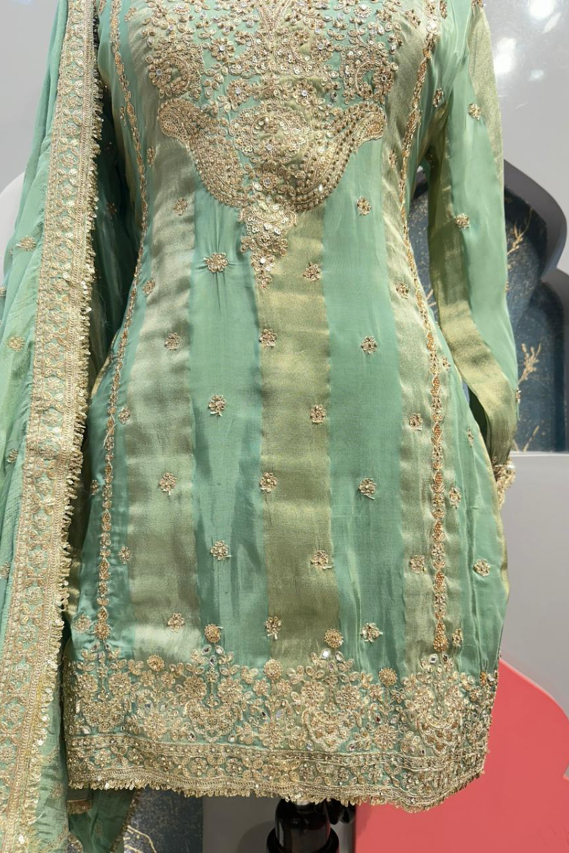 "MIDNIGHT LOTUS SHARARA" image 2