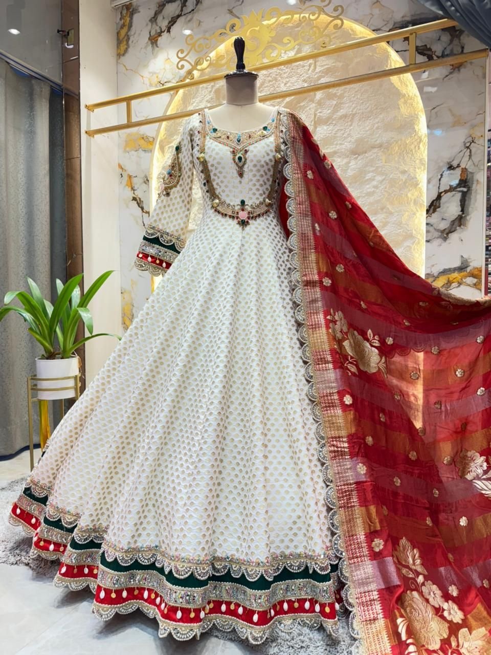 "IVORY REGAL FLAIR ANARKALI" image 3
