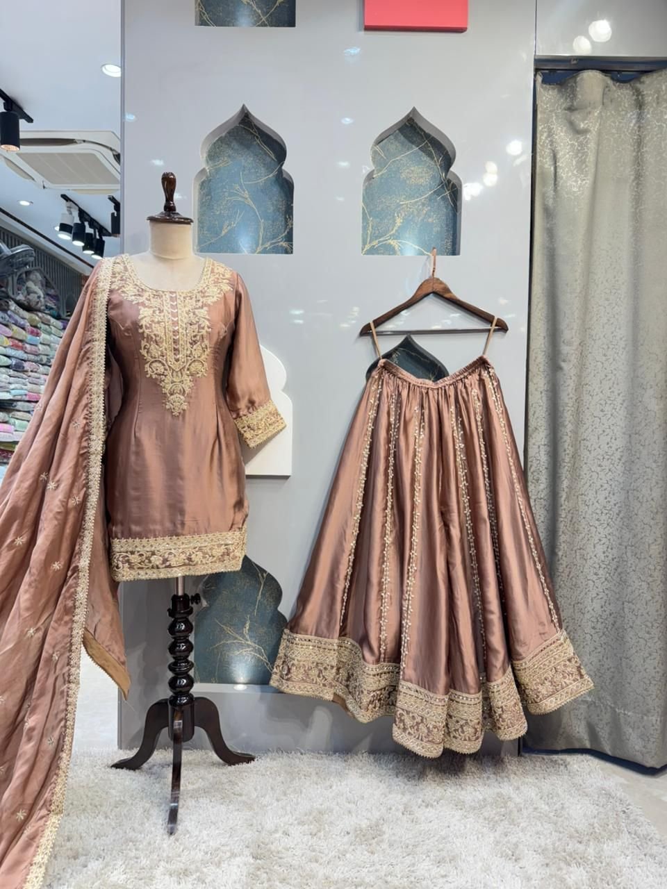 "DUSTY ROSE REGAL SHARARA" image 0