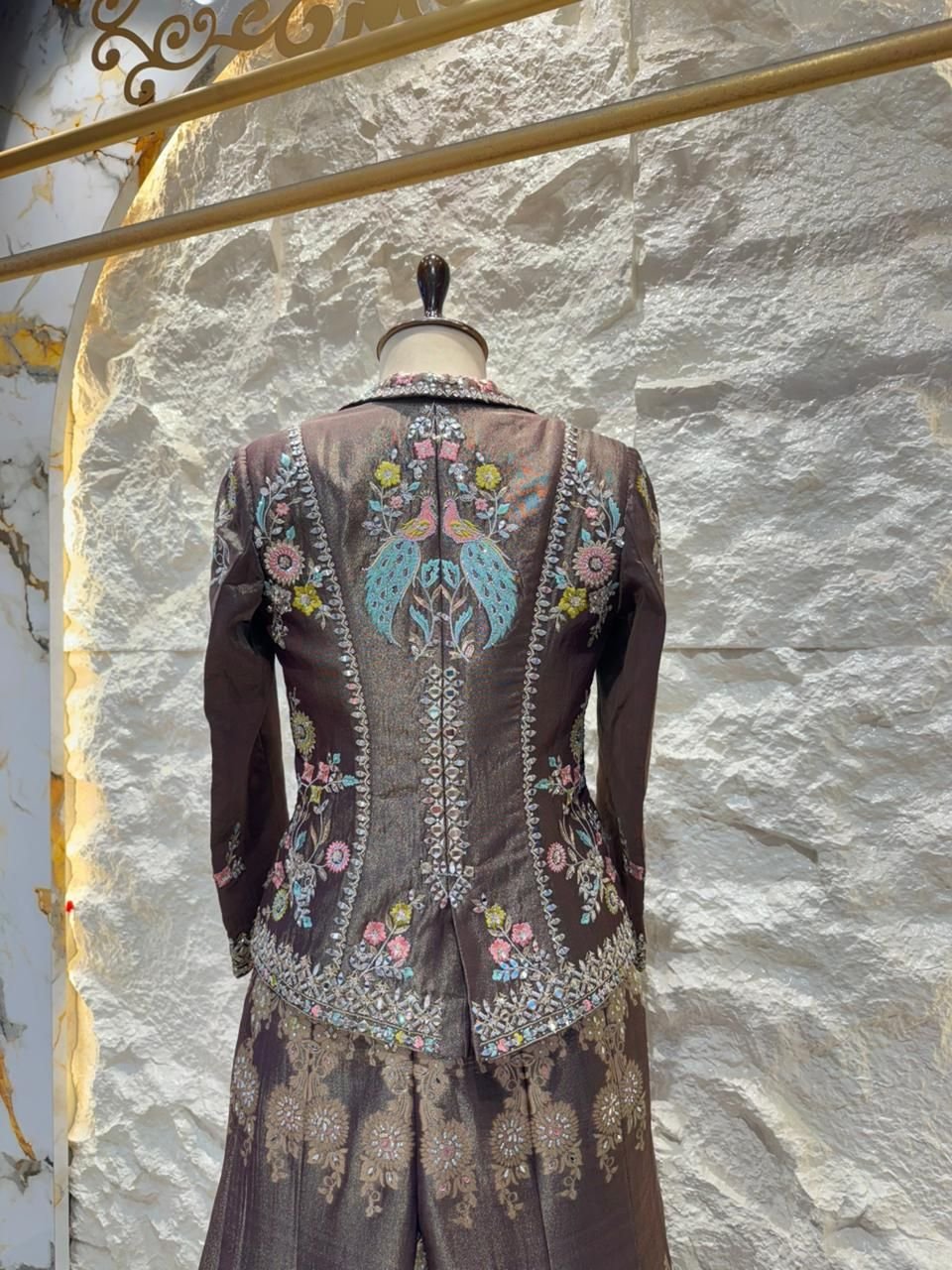 "VINTAGE MOCHA BROWN INDOWESTERN" image 4