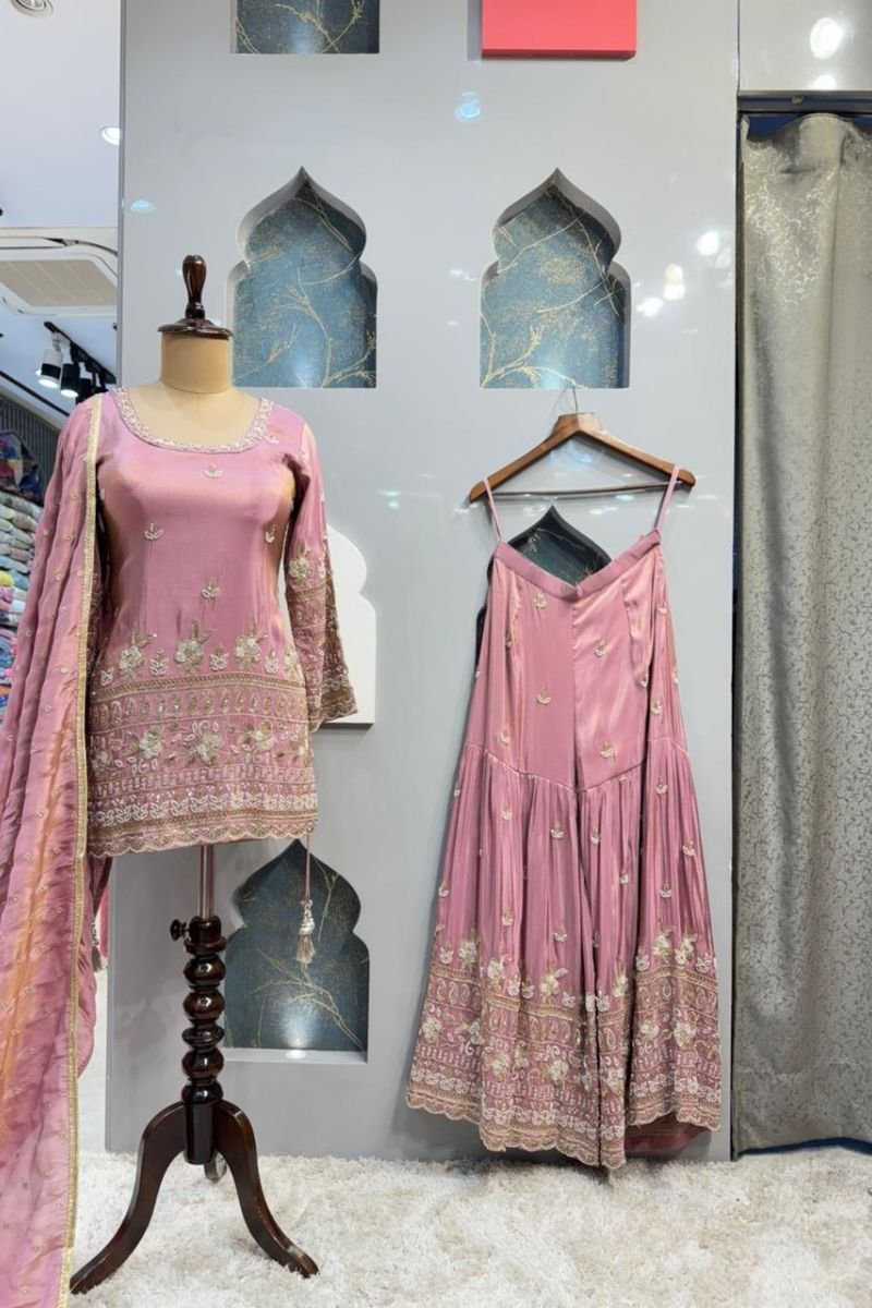 "BLUSH BLOOOM SHARARA" image 0