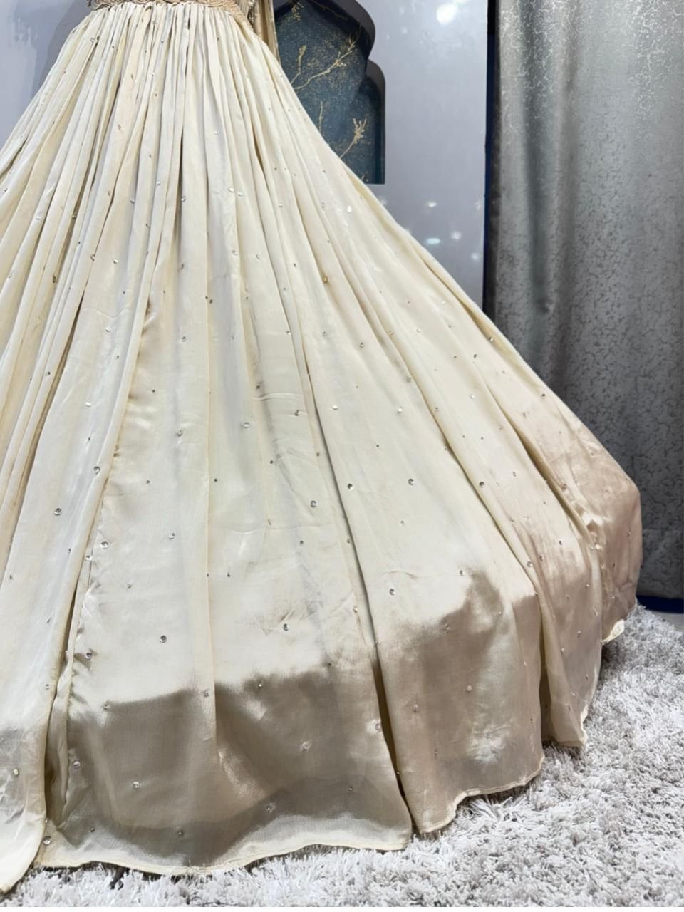 "GOLDEN ECLAT LEHENGA" image 3