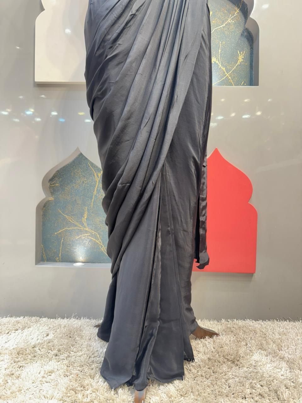 "NOIR ROYALE DRAPE SAREE" image 4