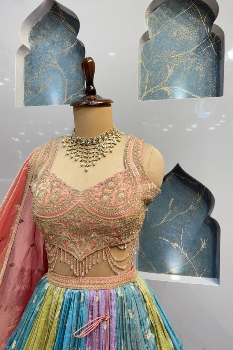 "NOOR-E-RANG COUTURE LEHENGA" image 2