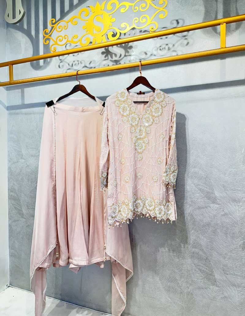 Shop Primary Image Shop Primary Image