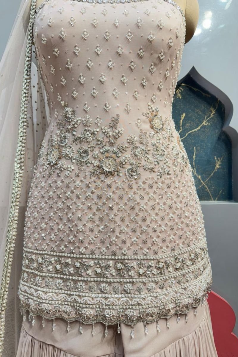 "CLASSIC WHITE CHARM SHARARA" - Image 4