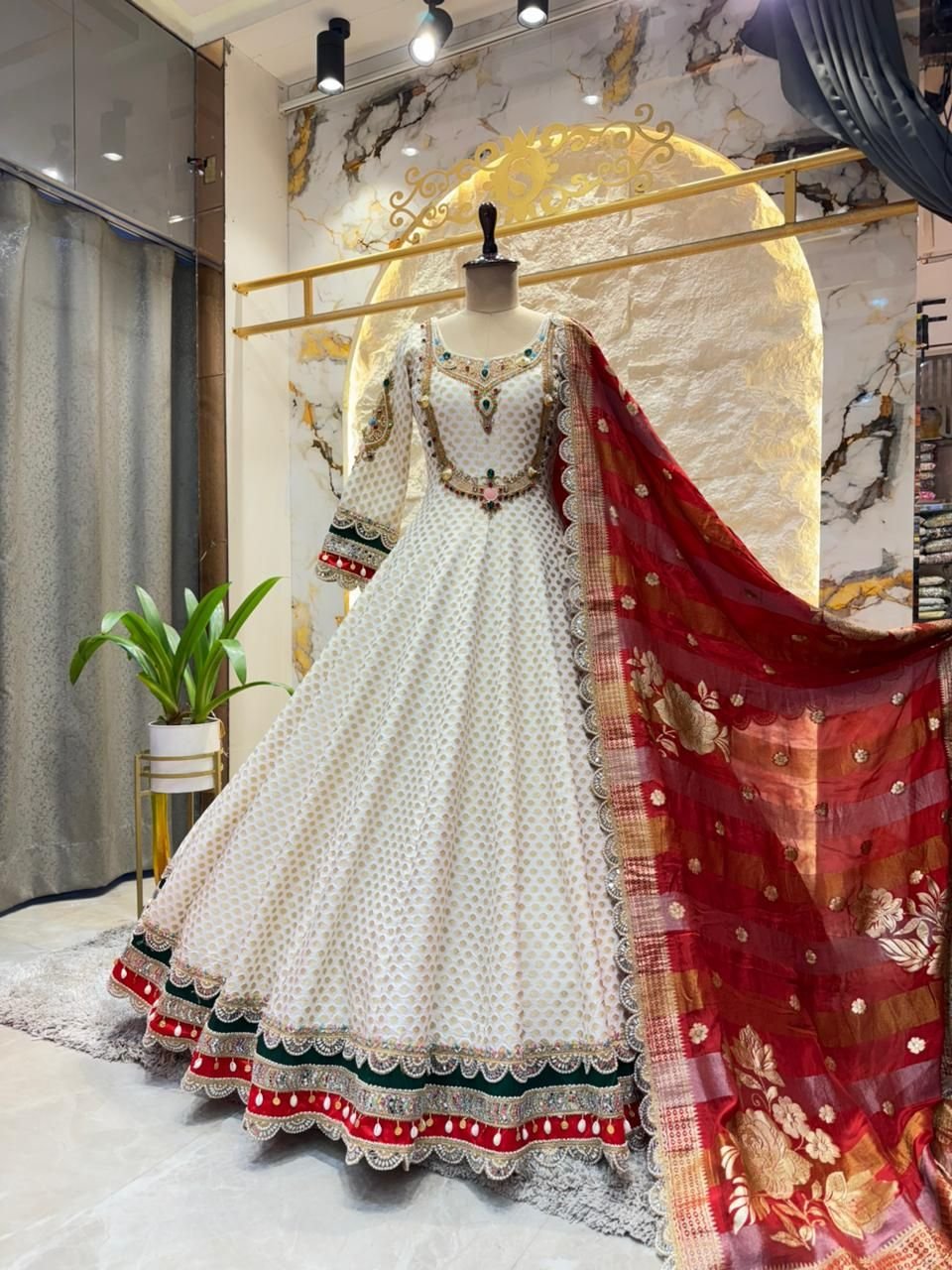"IVORY REGAL FLAIR ANARKALI"