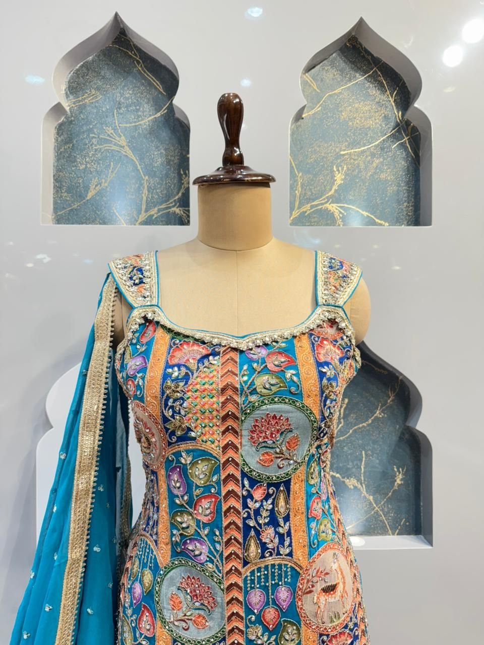 "HERITAGE MOTIF KURTI SHARARA" - Image 2
