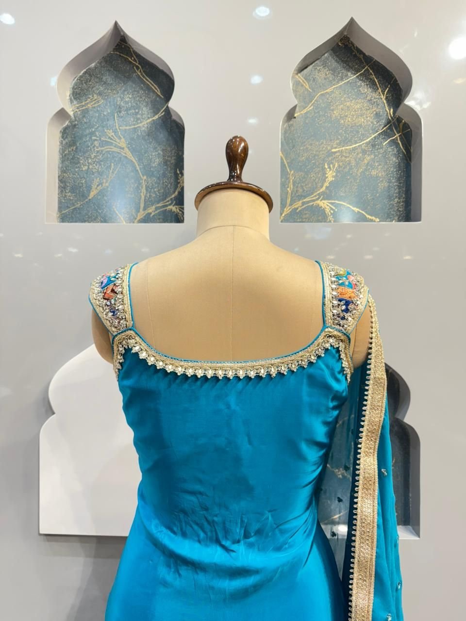 "HERITAGE MOTIF KURTI SHARARA" - Image 6