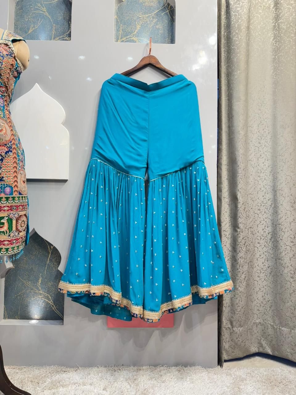 "HERITAGE MOTIF KURTI SHARARA" - Image 4