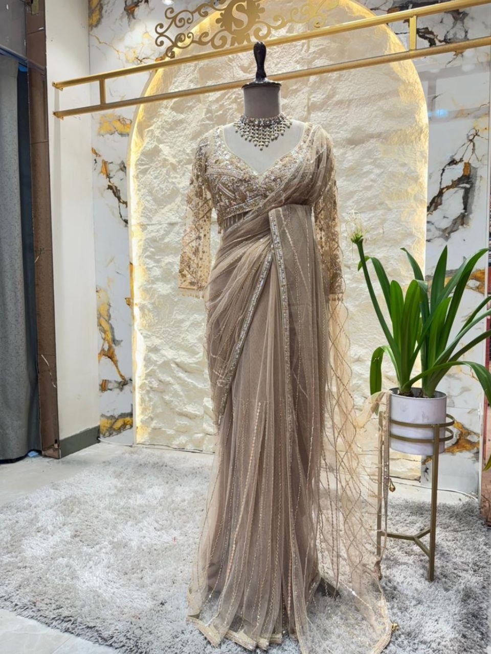 SAREE
