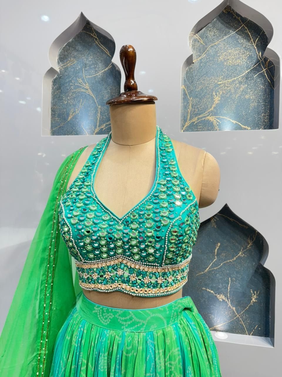 "AQUA ENCHANTRESS INDO-WESTERN" - Image 3